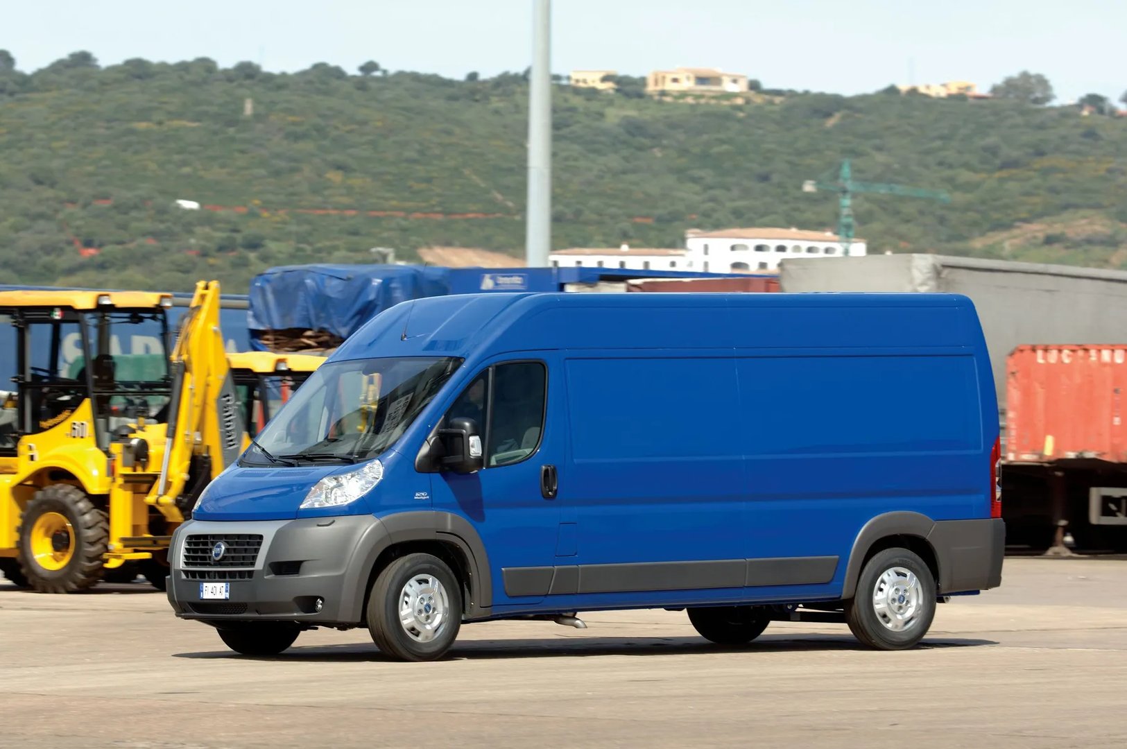 Fiat_Ducato_3_generation__Van_Long__13.jpg