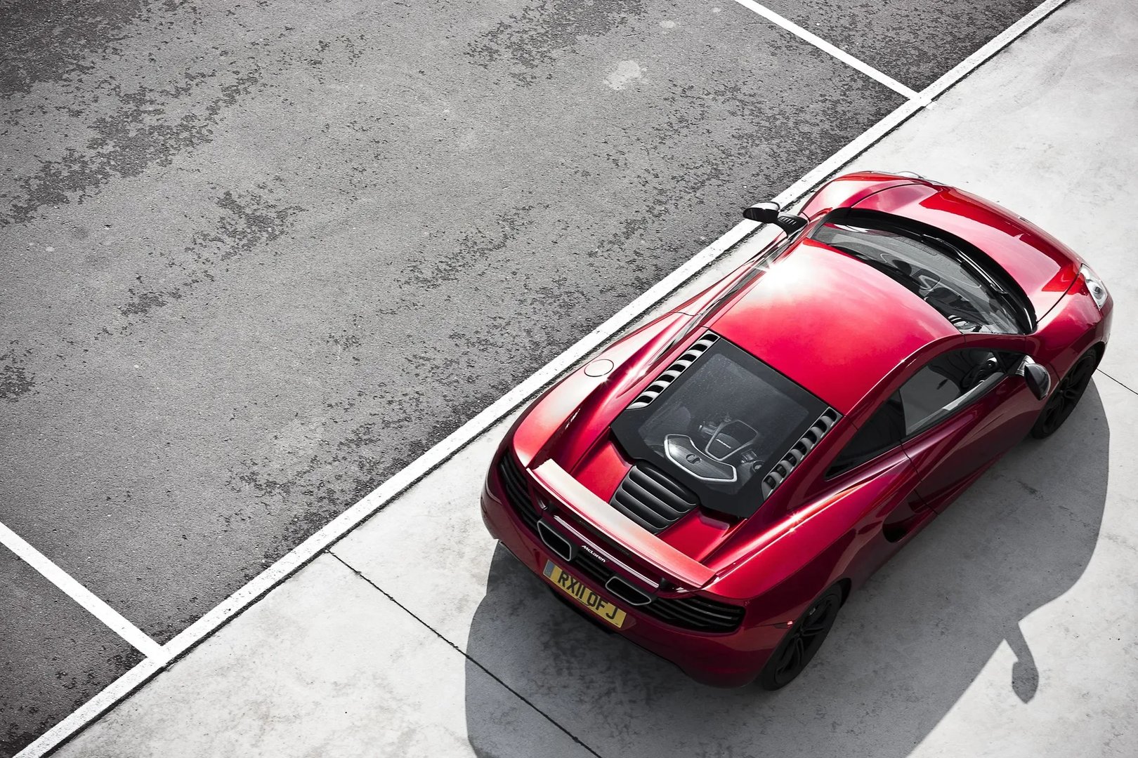 McLaren_MP4-12C_1_generation__Coupe__8.jpg