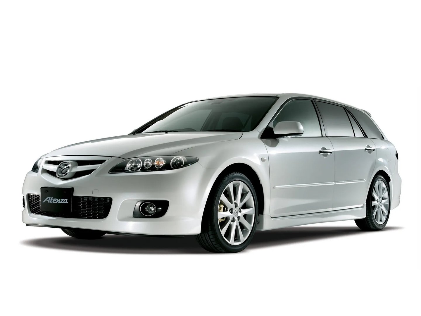 Mazda_Atenza_1_generation__Estate_5-door__4.jpg
