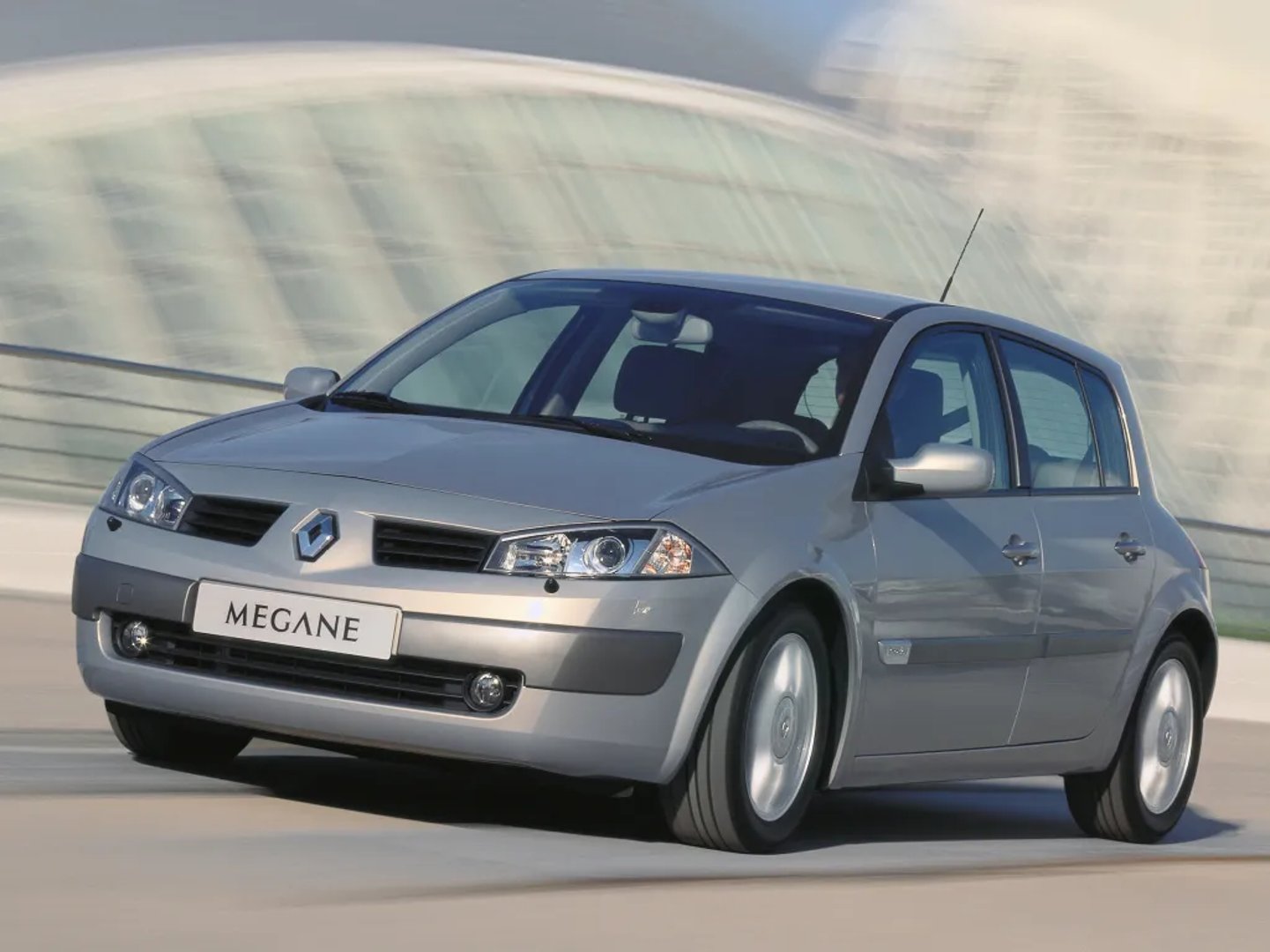 Renault_Megane_2_generation__Hatchback_5-door__5.jpg