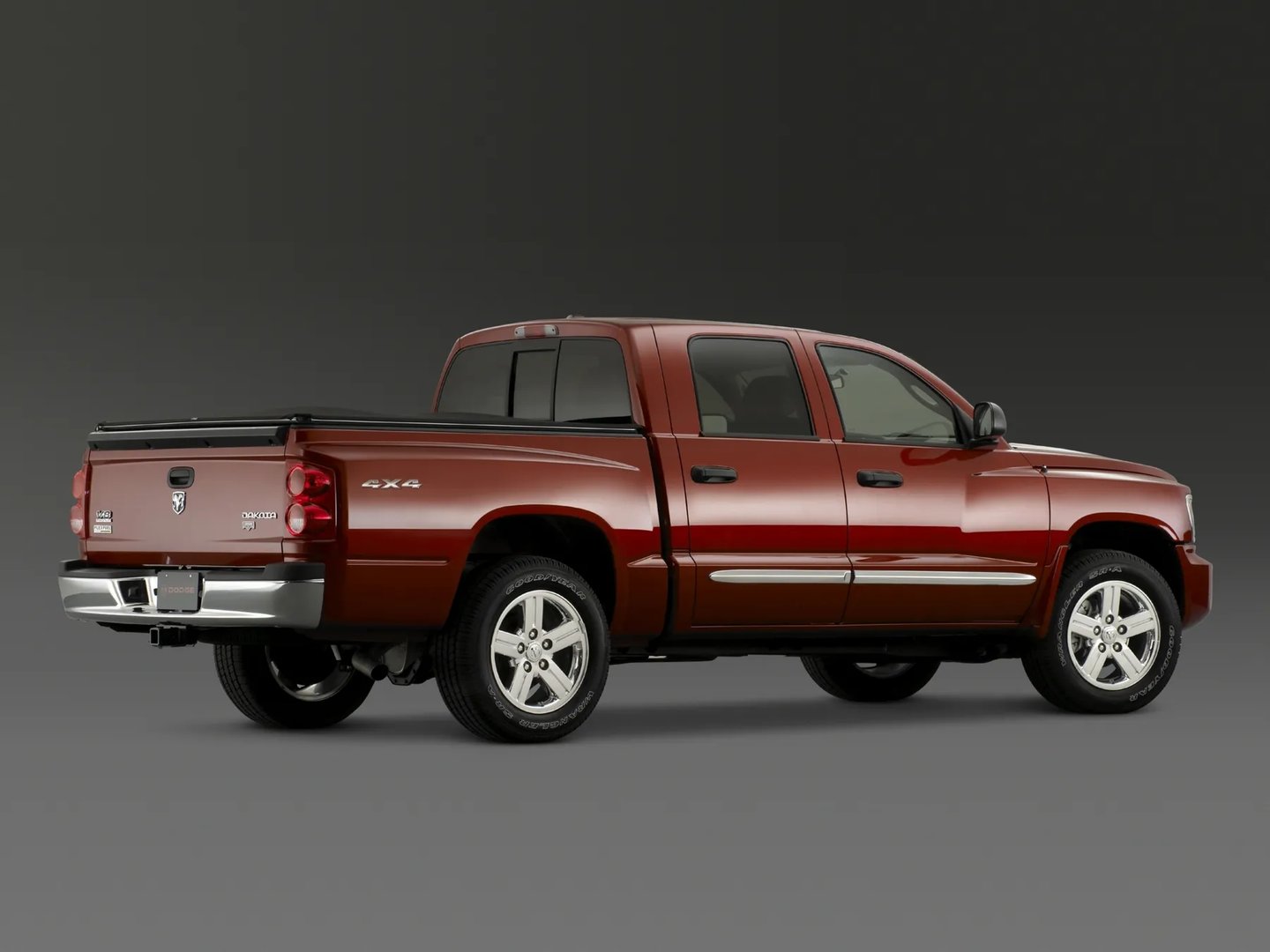 Dodge_Dakota_3_generation_restyling__Pickup_double-cab__2.jpg
