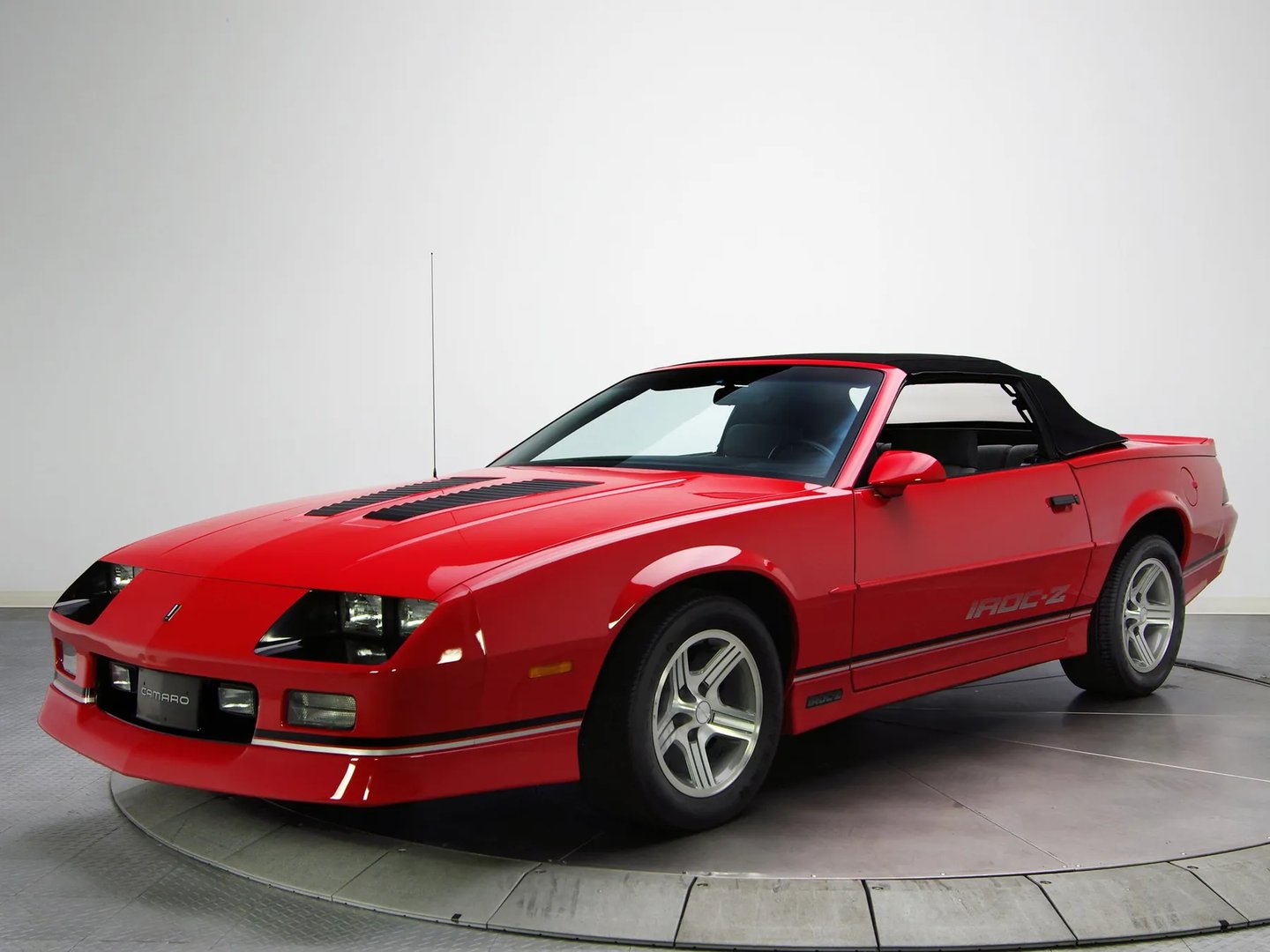 Chevrolet Camaro 3 generation, restyling  Cabrio
