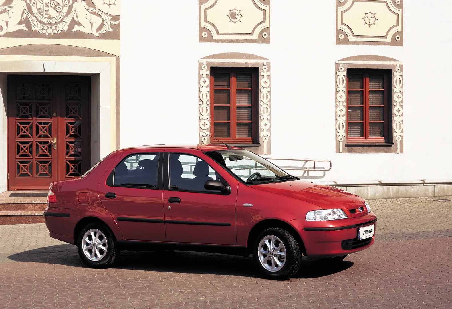 Fiat_Albea_1_generation__Sedan__3.jpg