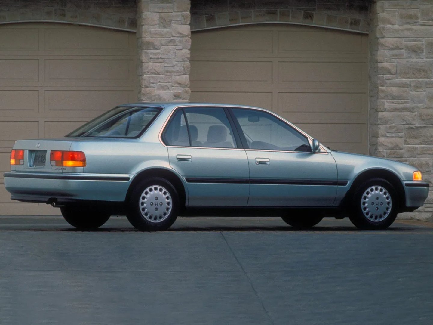 Honda_Accord_(USA)_4_generation_restyling__Sedan__1.jpg