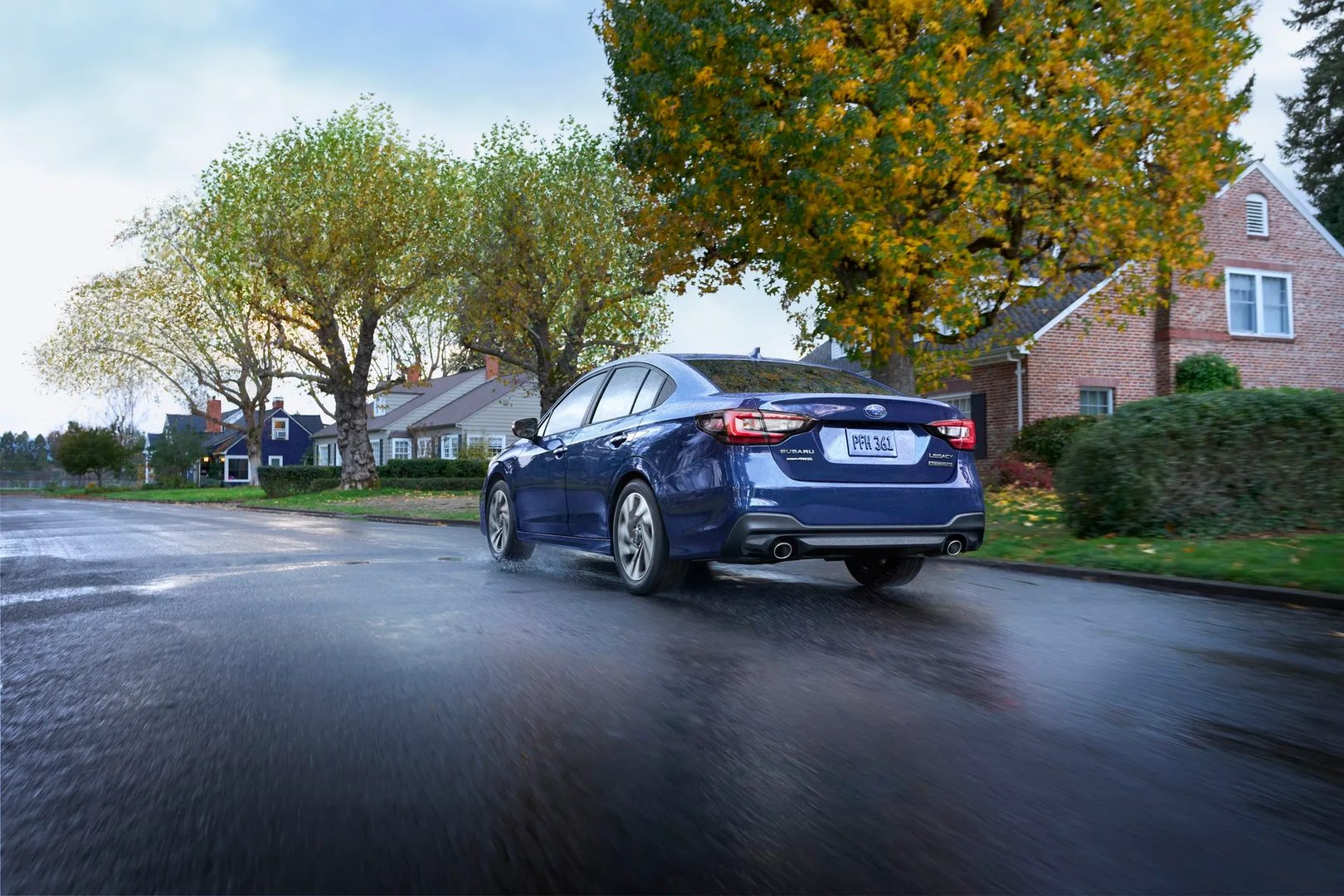 Subaru_Legacy_7_generation_restyling__Sedan__1.jpg