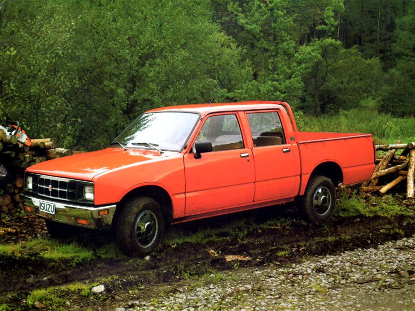 isuzu_KB_2_generation__Pickup_double-cab__1.jpg