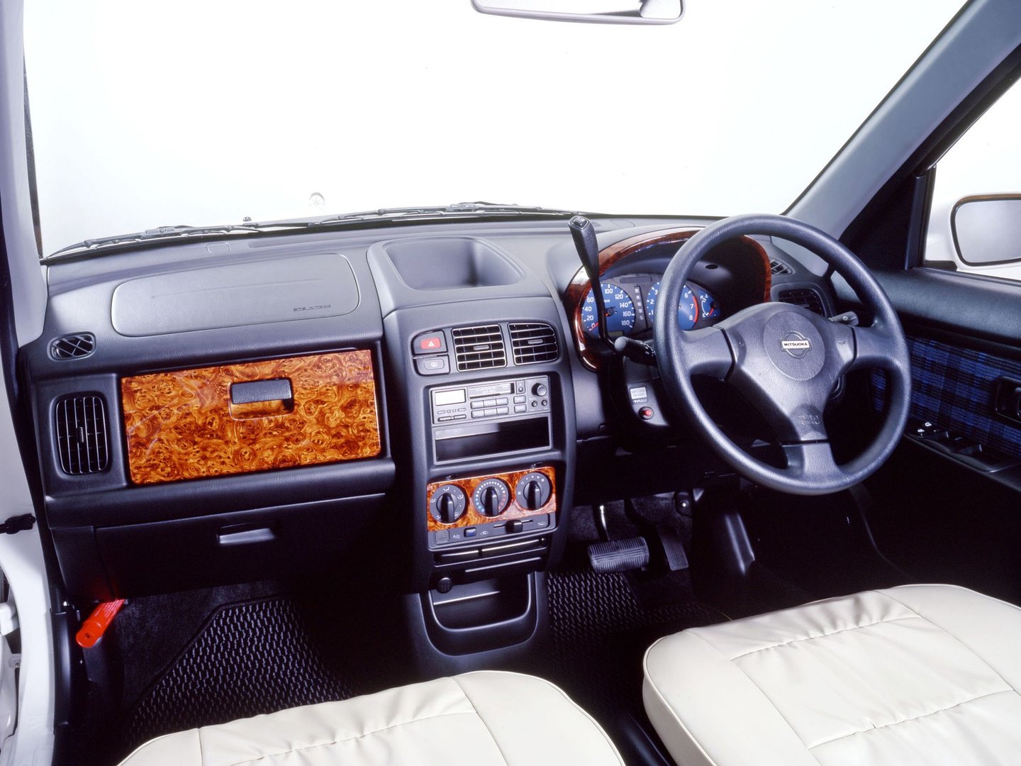 mitsuoka_Yuga_1_generation__Compact_Van__2.jpg