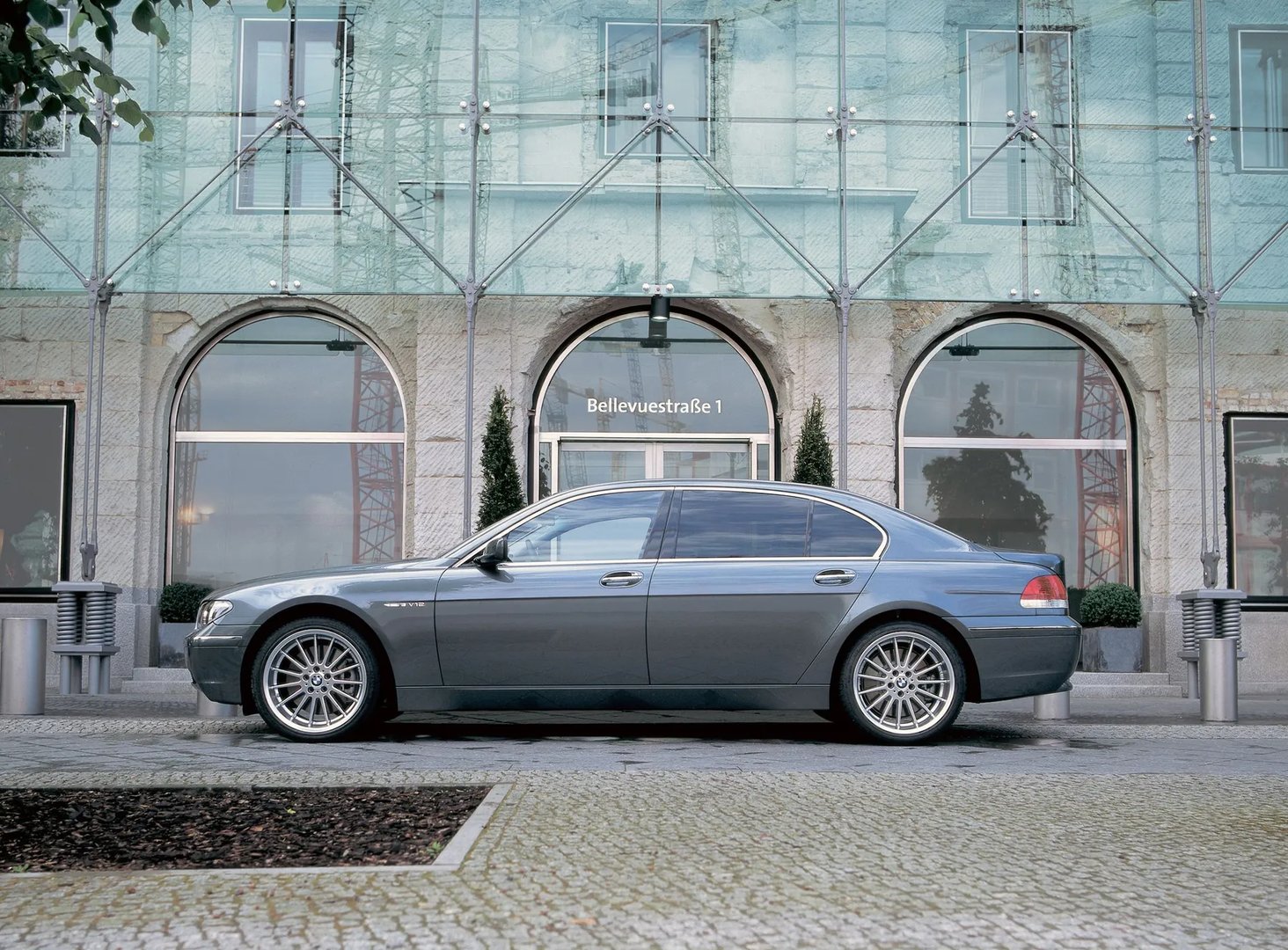 BMW_7_series_4_generation__Sedan_Long__13.jpg