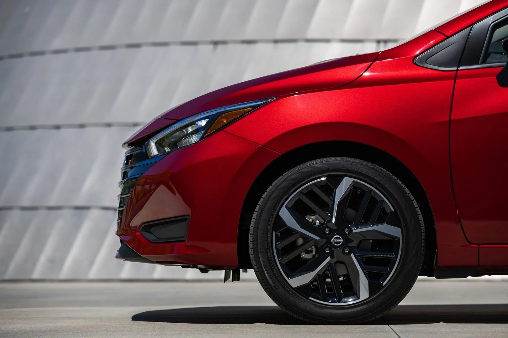 Nissan_Versa_3_generation_restyling__Sedan__13.jpg