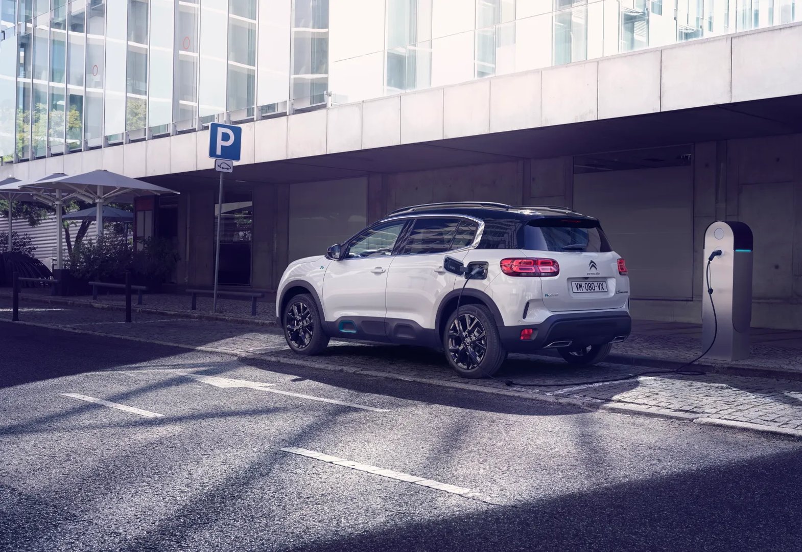 Citroen_C5_Aircross_1_generation__SUV_5-doors__3.jpg