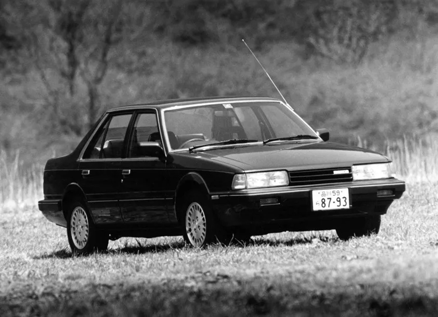 Mazda_Capella_3_generation__Sedan__1.jpg