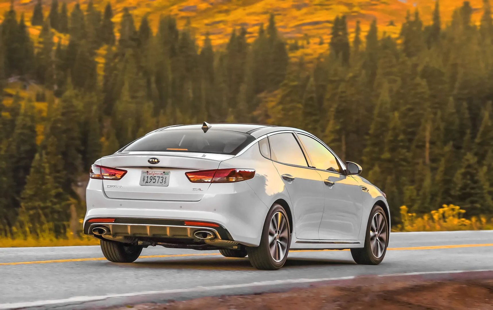Kia_Optima_4_generation__Sedan__13.jpg