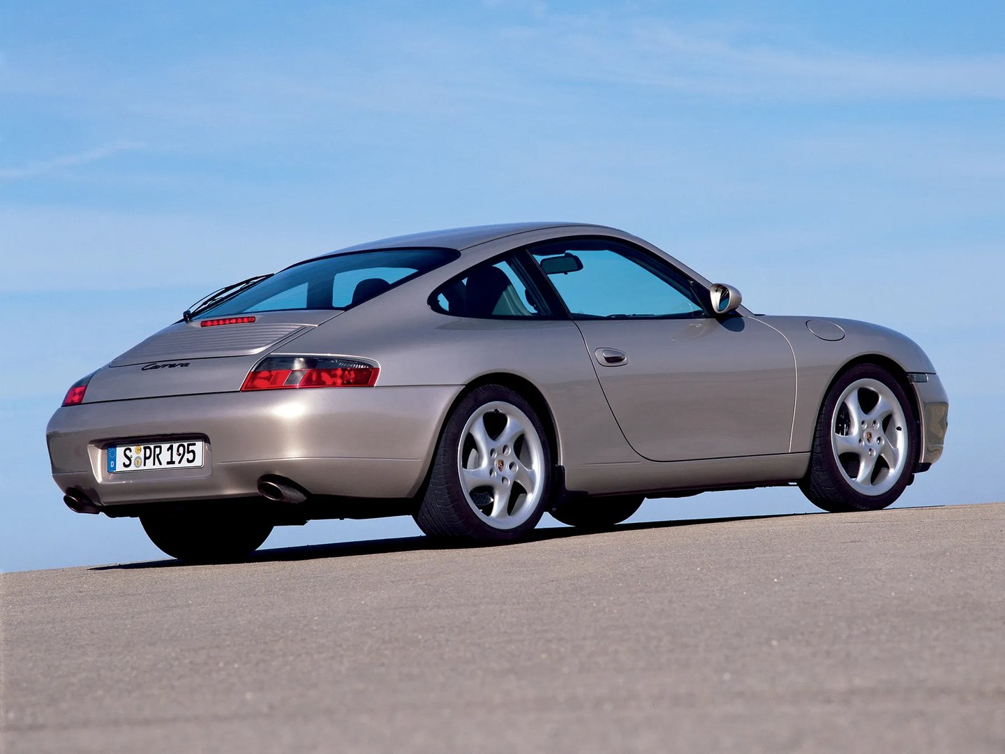 Porsche_911_5_generation__Coupe__5.jpg