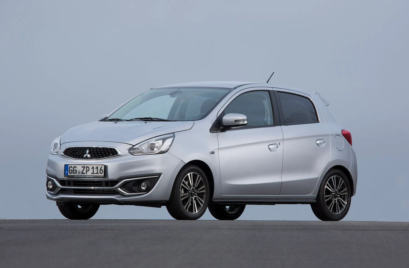 2 generation, restyling 