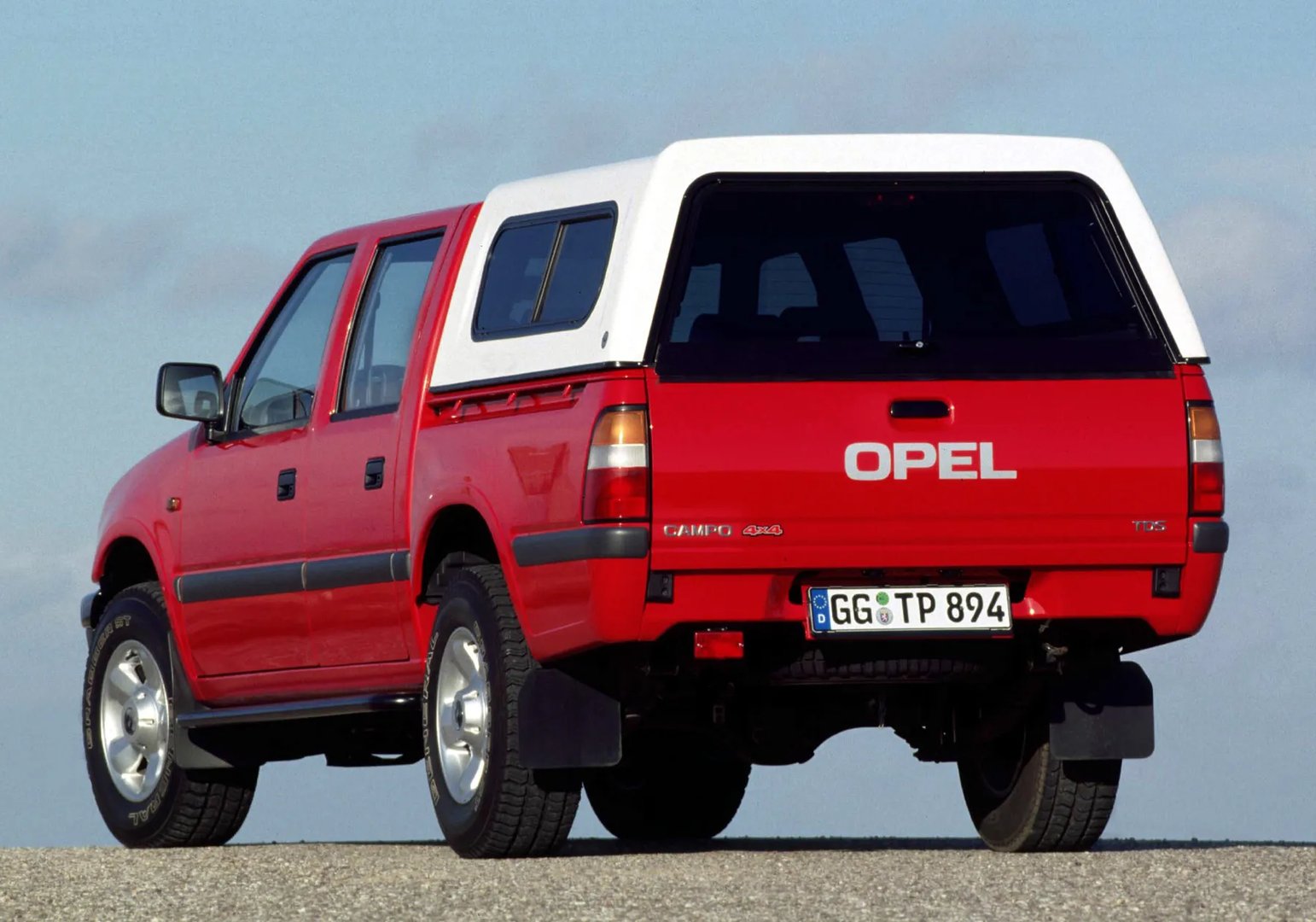 Opel_Campo_1_generation__Pickup_double-cab__1.jpg
