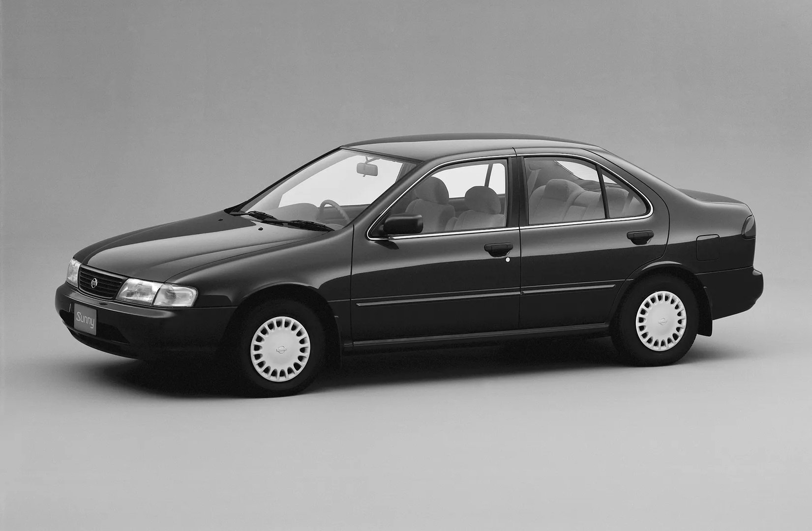 Nissan_Sunny_8_generation__Sedan__1.jpg