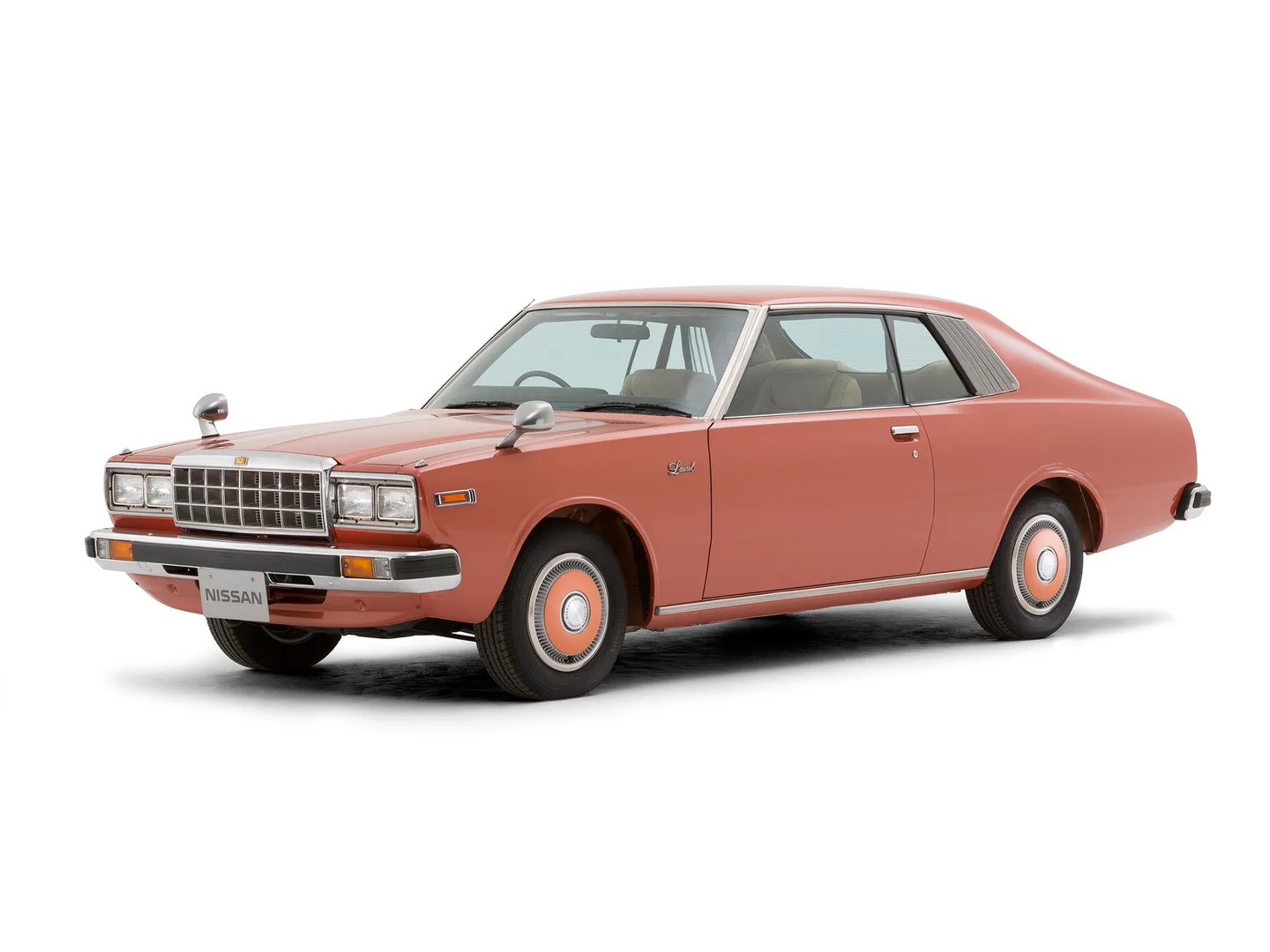 Nissan_Laurel_3_generation__Coupe__4.jpg