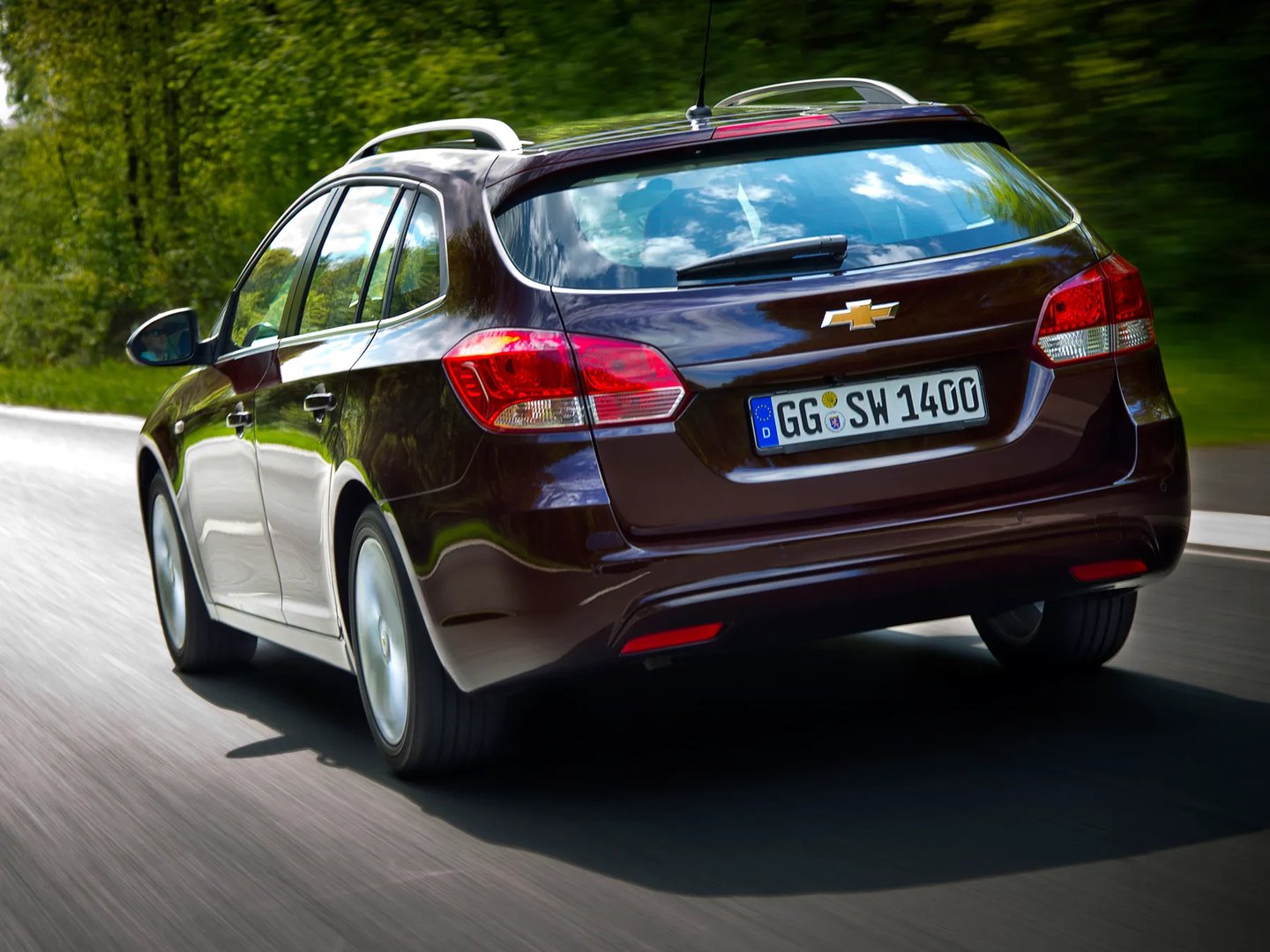 Chevrolet_Cruze_1_generation_restyling__Estate_5-door__9.jpg