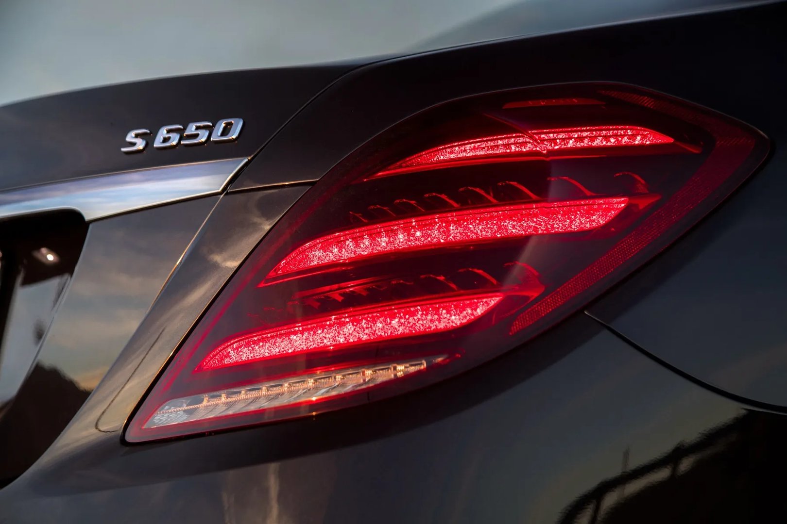 Maybach_S-class_1_generation_restyling__Sedan_Long__10.jpg