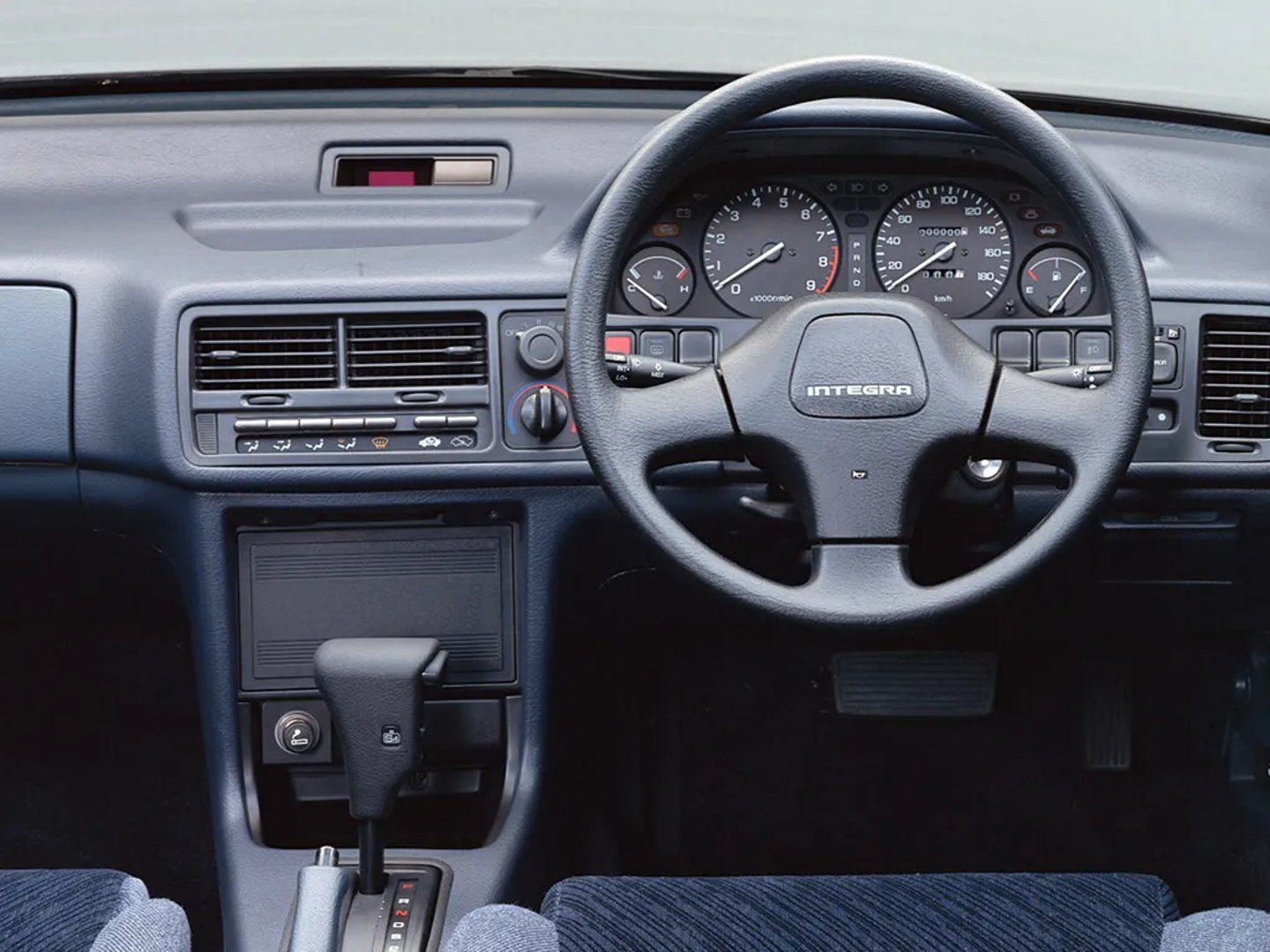 Honda_Integra_2_generation__Sedan__3.jpg