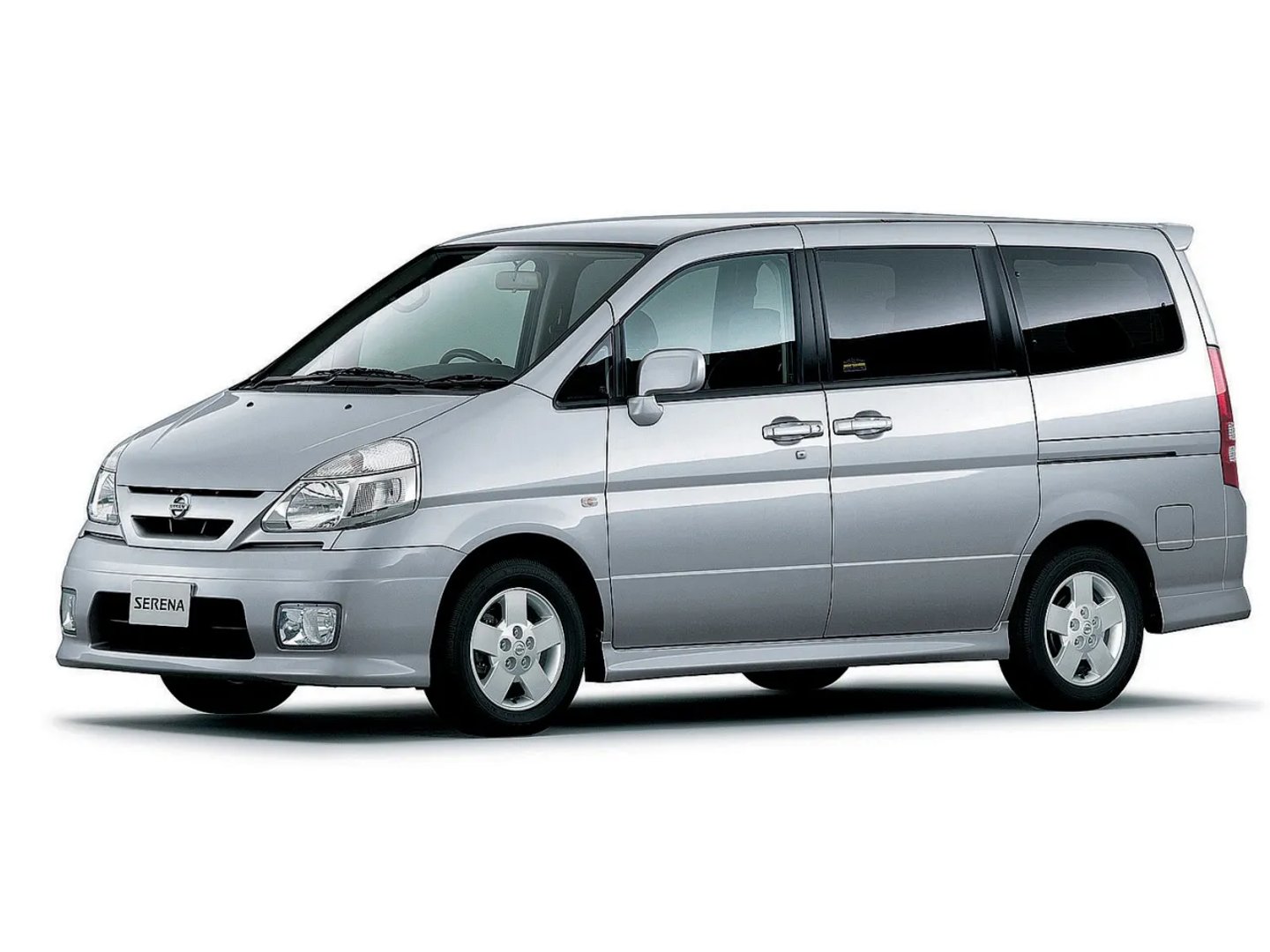 Nissan_Serena_2_generation__Minivan__1.jpg