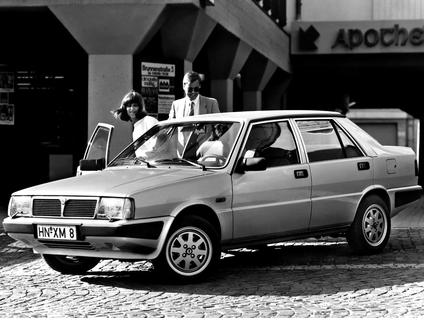 Lancia_Prisma_1_generation__Sedan__8.jpg