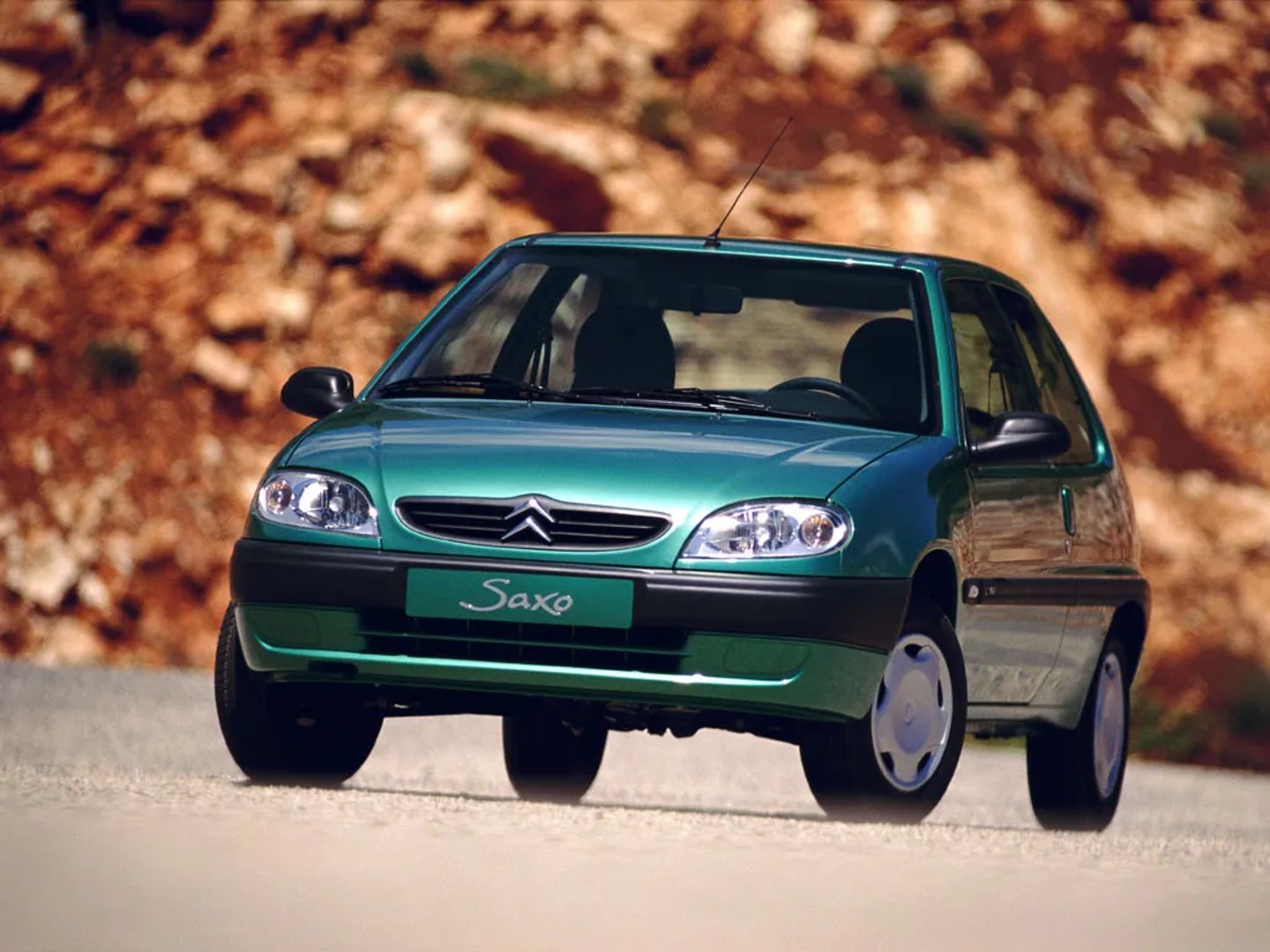 Citroen_Saxo_1_generation__Mini_3-doors__4.jpg