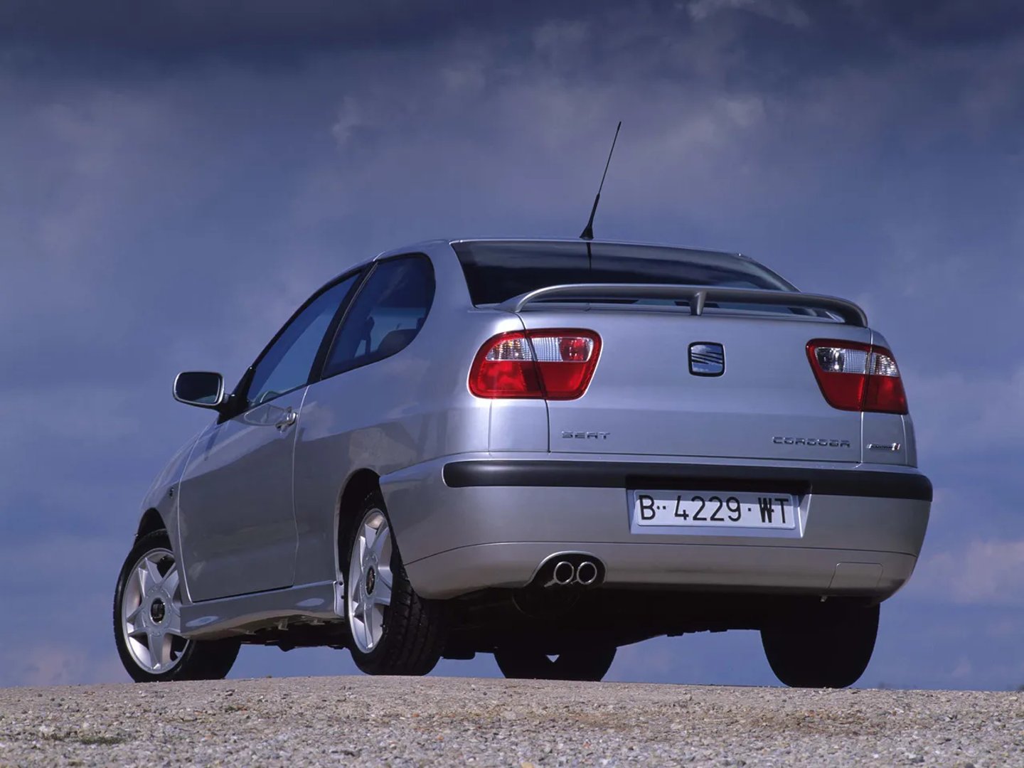 SEAT_Cordoba_1_generation_restyling__Coupe__1.jpg