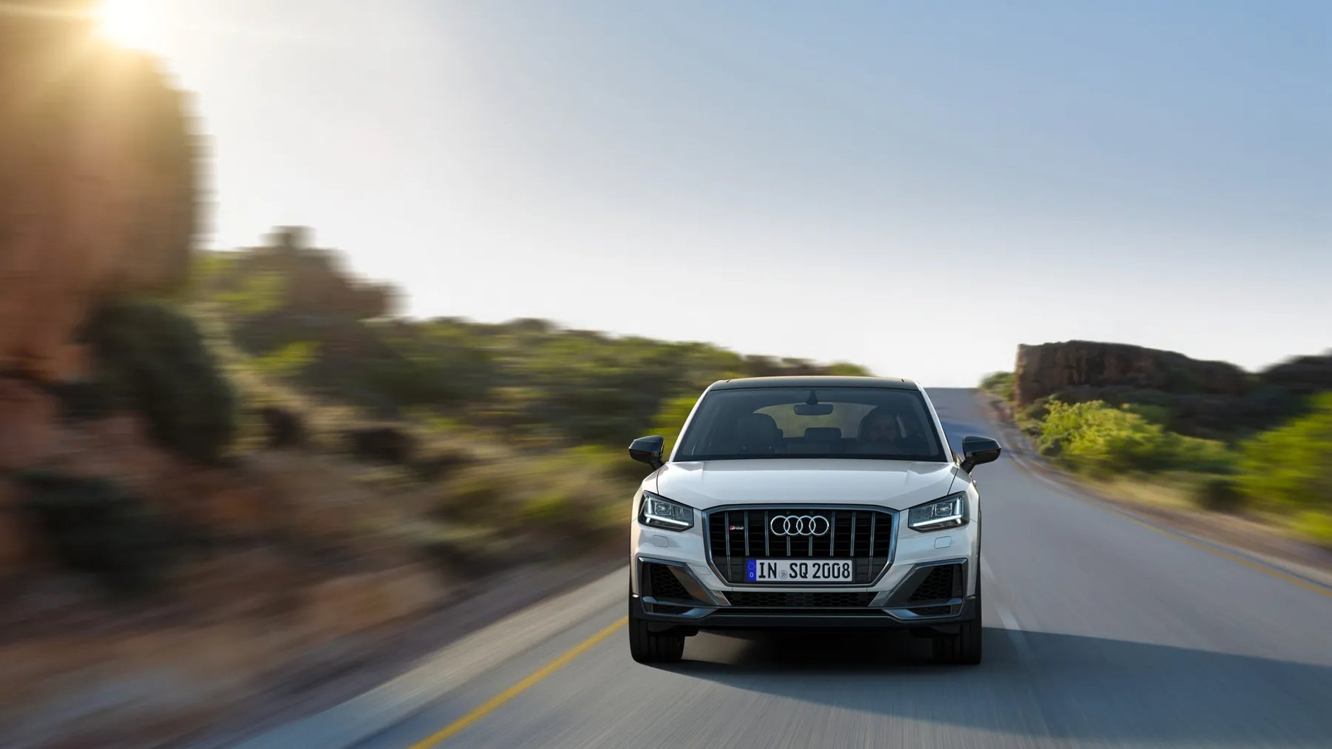 Audi_SQ2_1_generation__SUV_5-doors__5.jpg