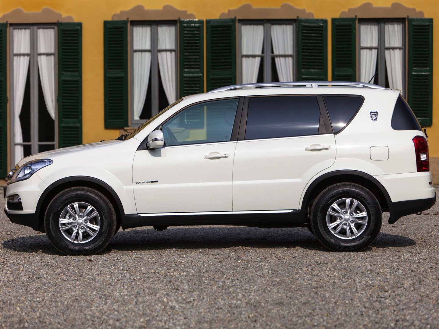ssangyong_Rexton_1_generation_restyling_2__SUV_5-doors__15.jpg