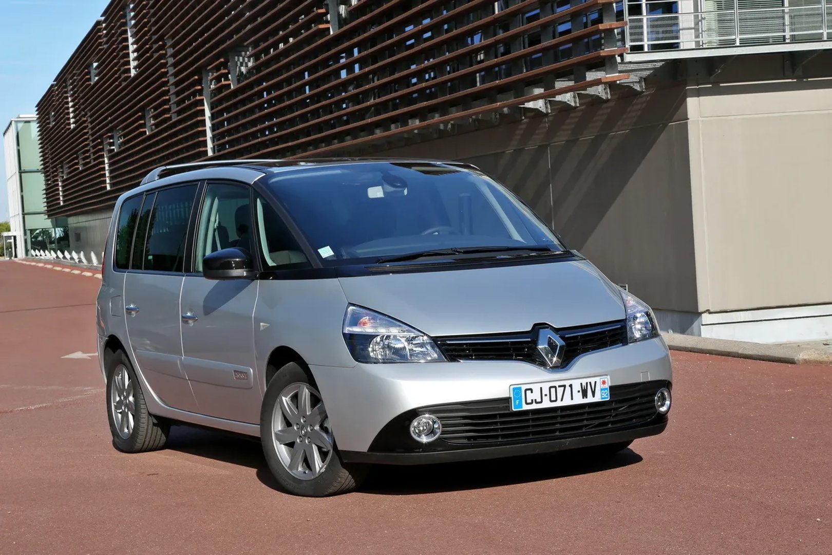 4 generation, restyling 2 