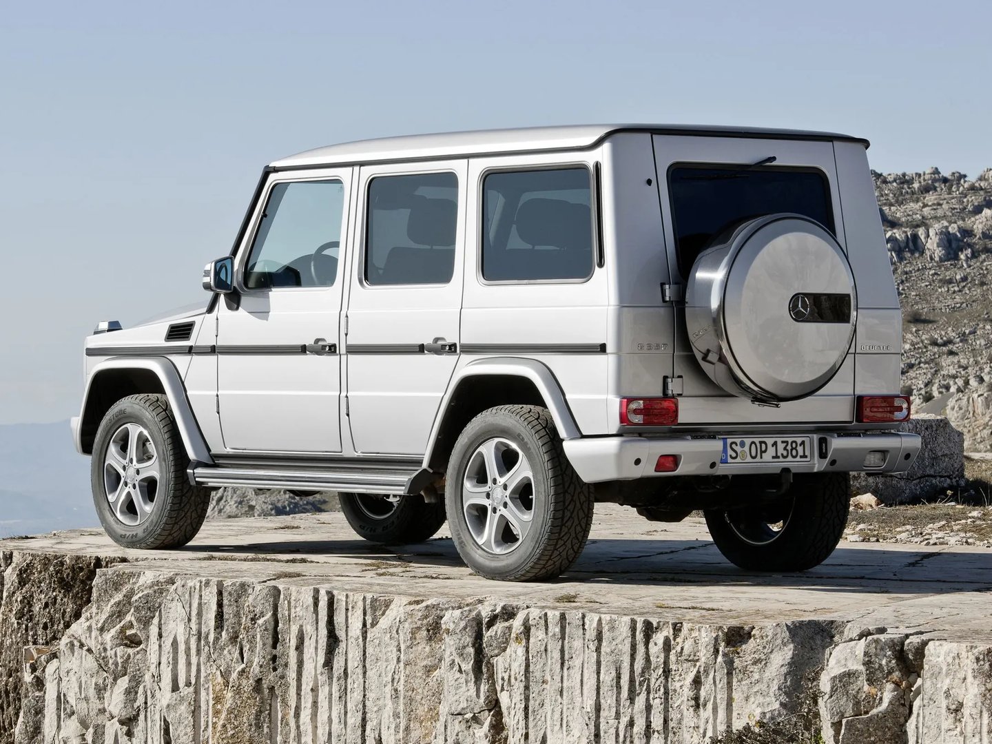 Mercedes_G-Class_2_generation_restyling_6__SUV_5-doors__9.jpg