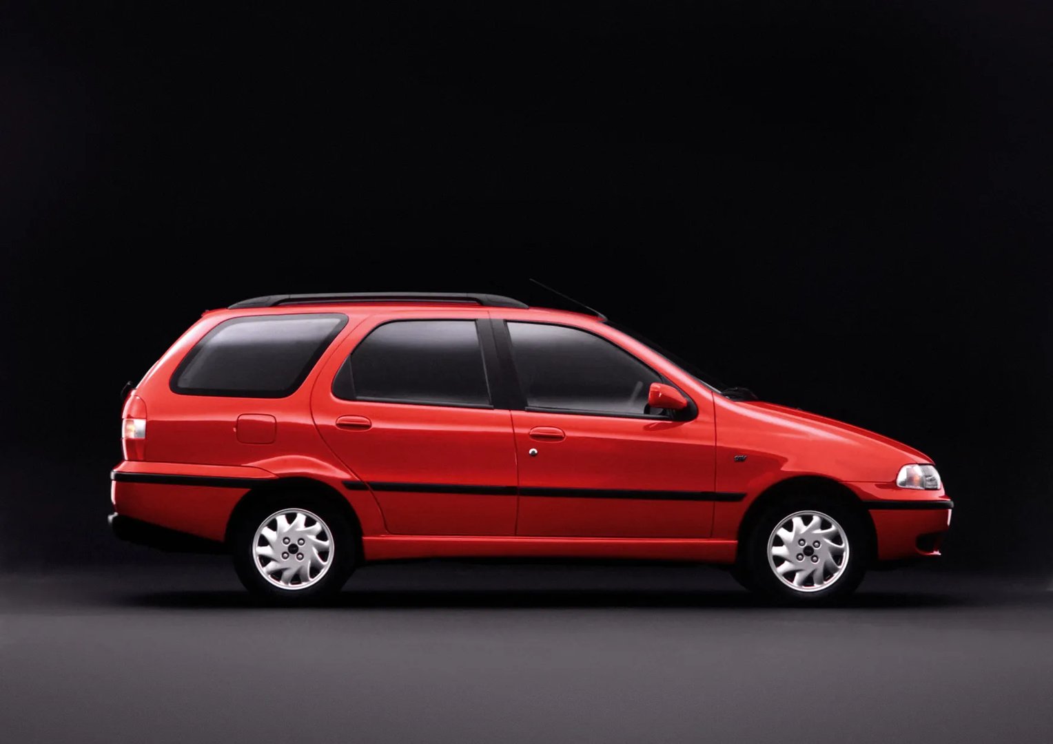 Fiat_Palio_1_generation__Estate_5-door__4.jpg
