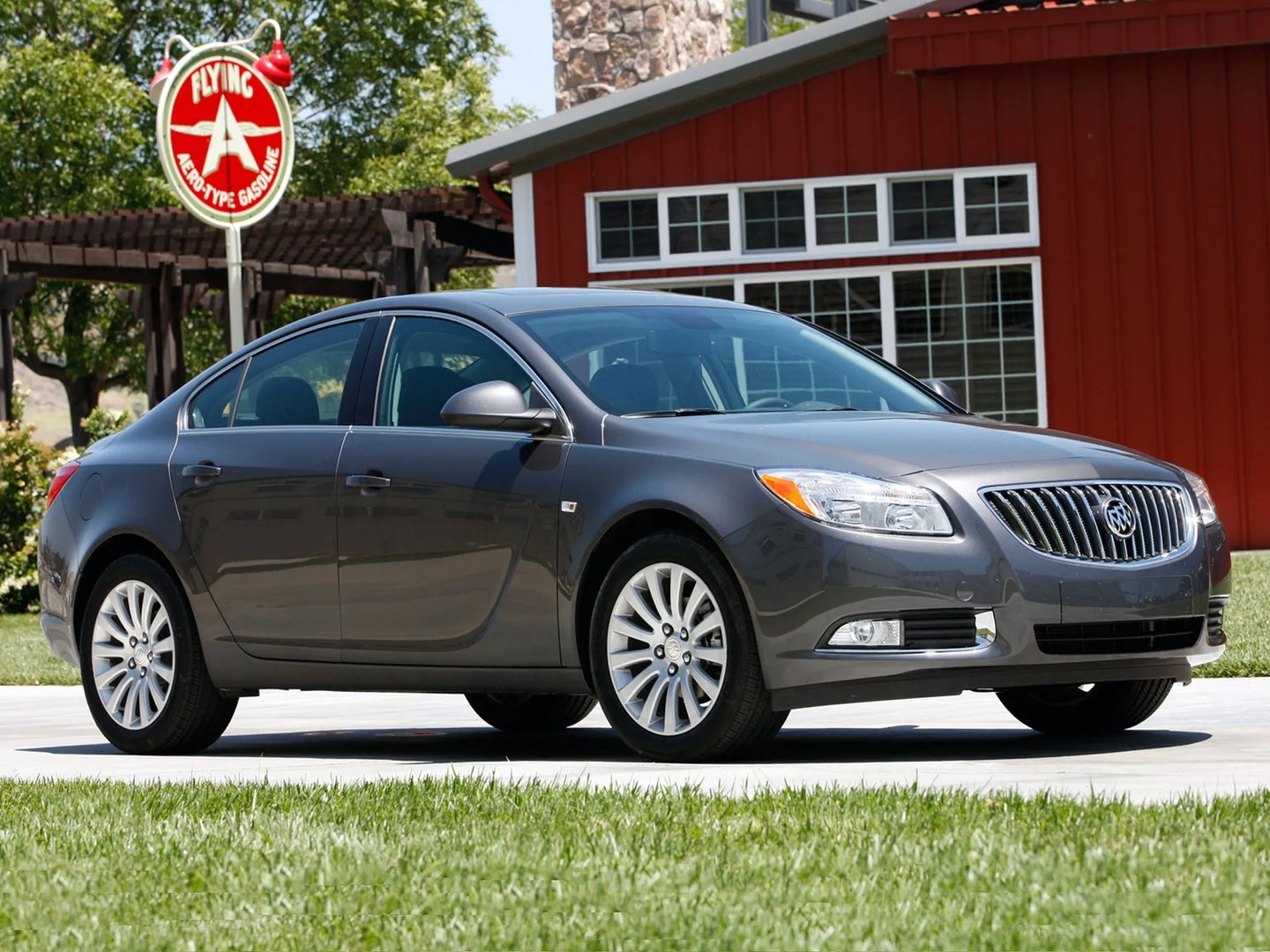 Buick_Regal_5_generation__Sedan__1.jpg