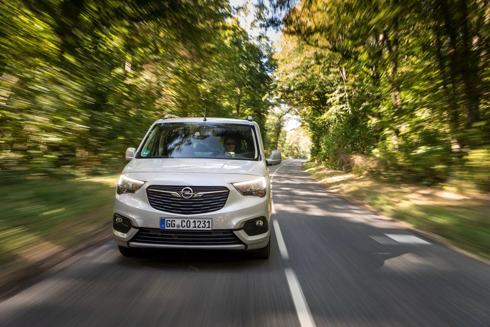 Opel_Combo_5_generation__Compact_Van_Long__11.jpg