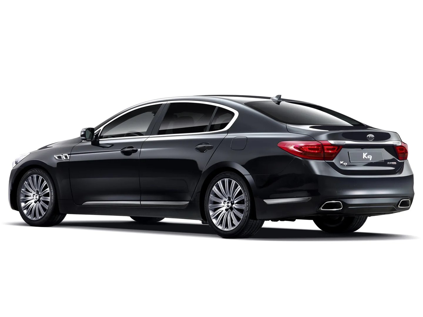 Kia_K9_1_generation__Sedan__1.jpg
