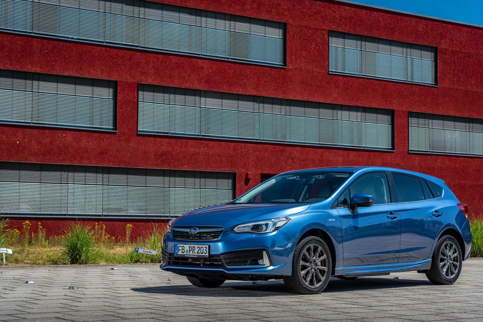 Subaru_Impreza_5_generation__Hatchback_5-door__6.jpg