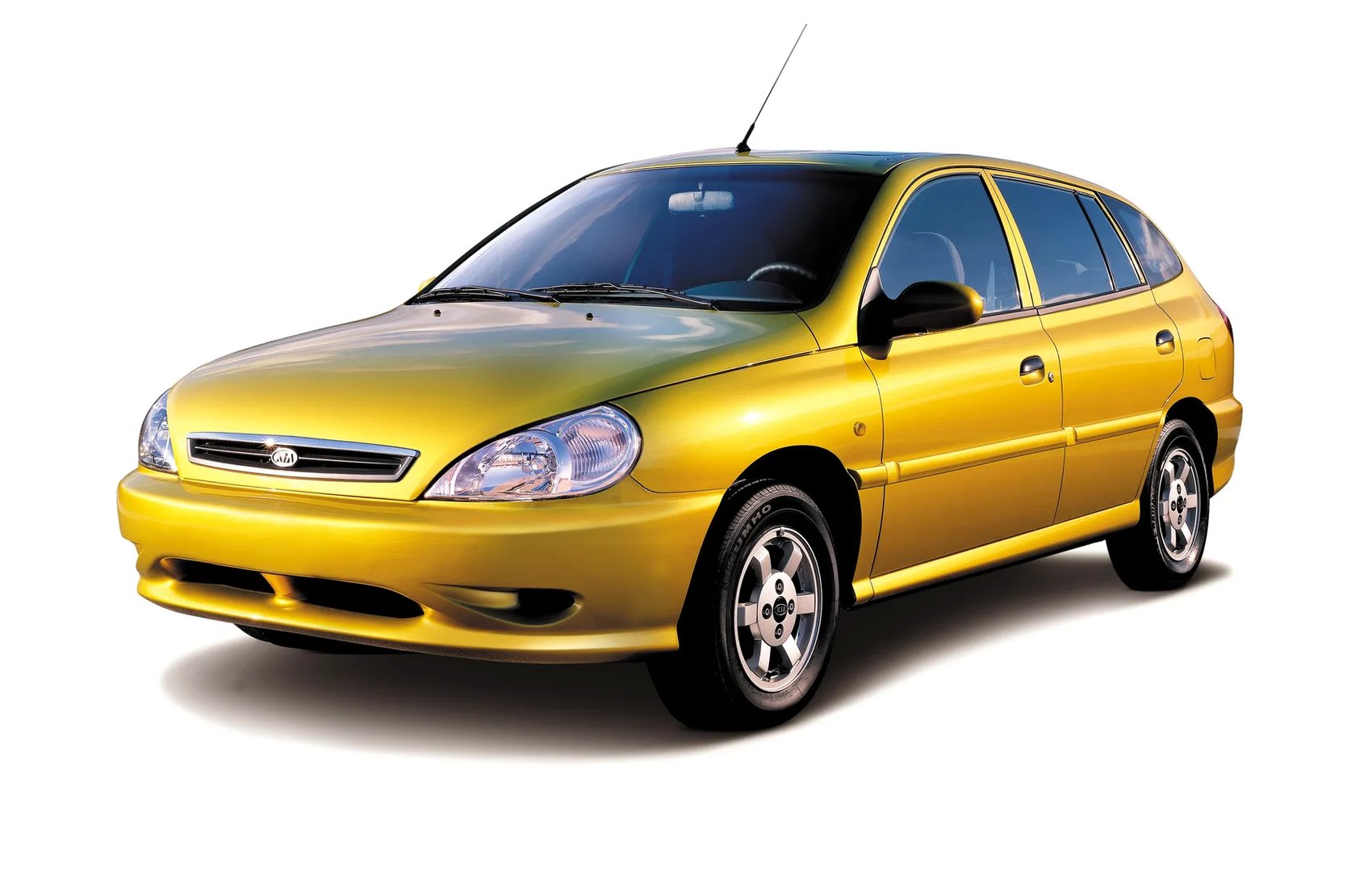 Kia_Rio_1_generation__Estate_5-door__1.jpg