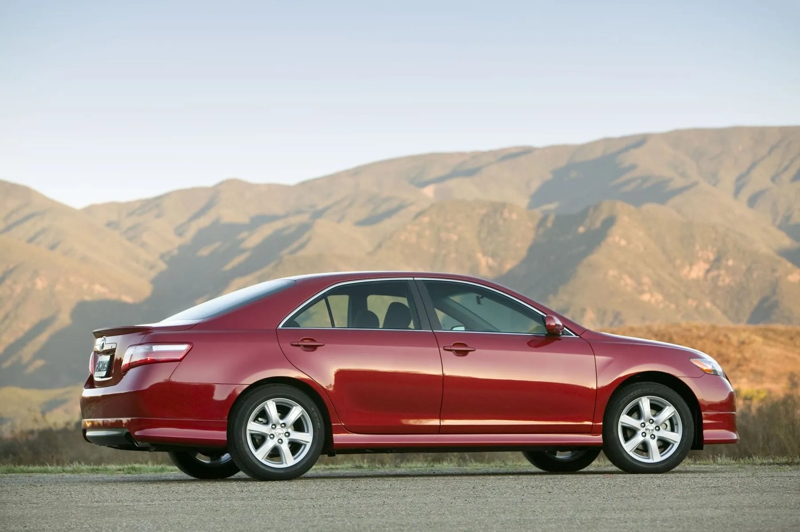 Toyota_Camry_7_generation__Sedan__4.jpg