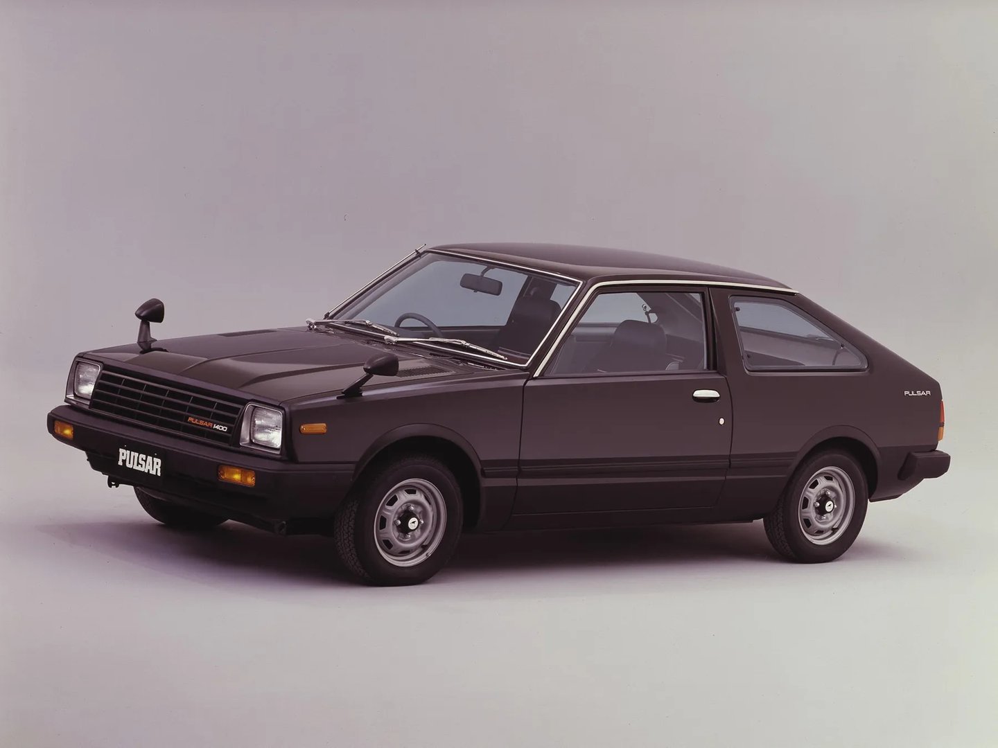 Nissan_Pulsar_1_generation__Mini_3-doors__3.jpg