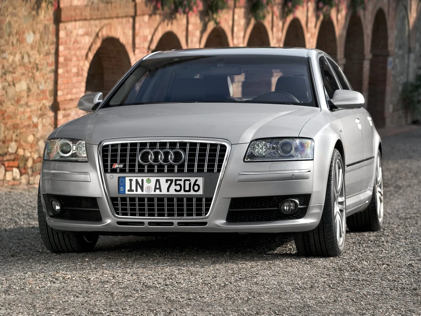 Audi_S8_2_generation__Sedan__8.jpg
