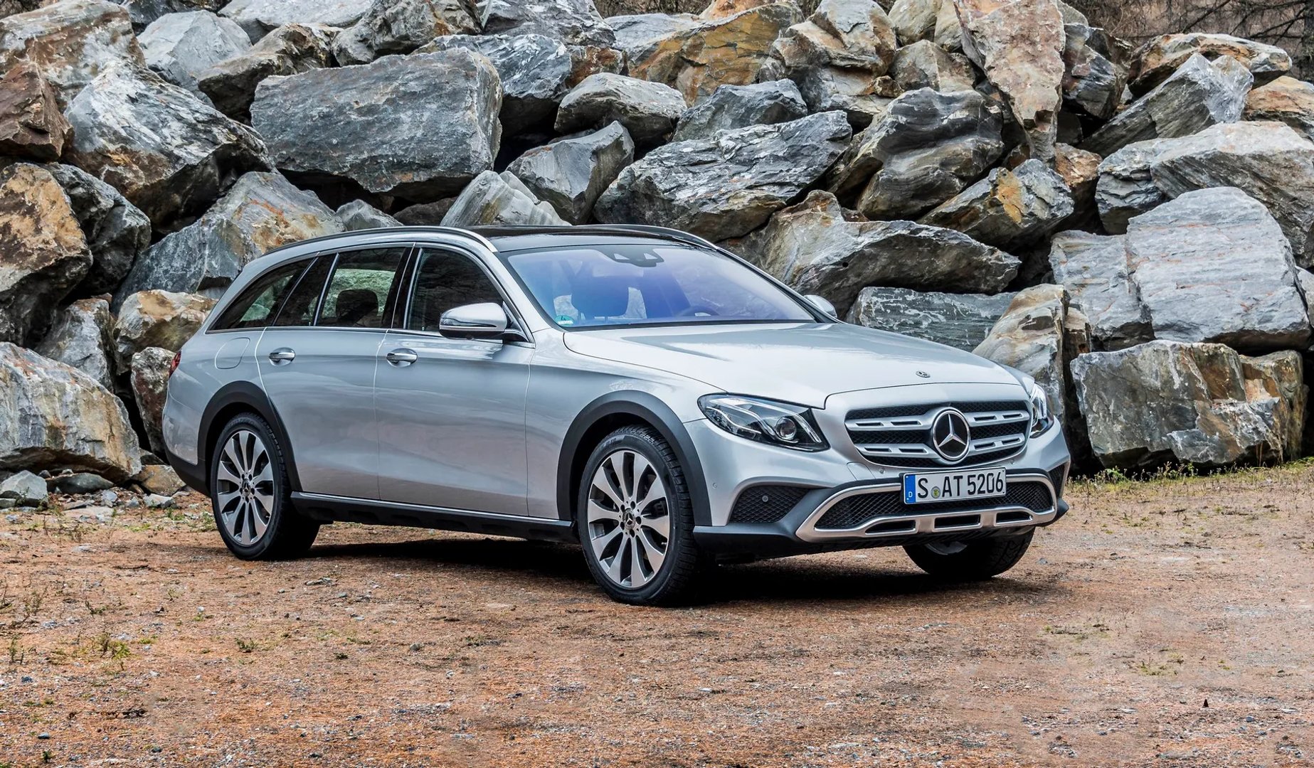 Mercedes_E-Class_All-Terrain_5_generation__Estate_5-door__11.jpg