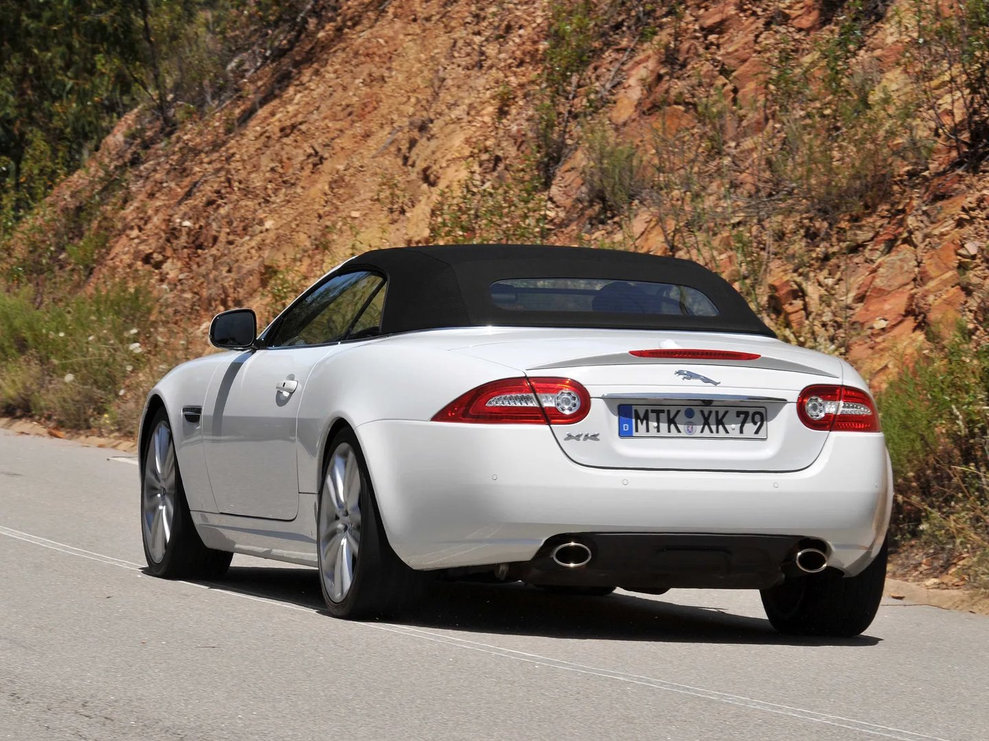 Jaguar_XK_2_generation_restyling_2__Cabrio__1.jpg