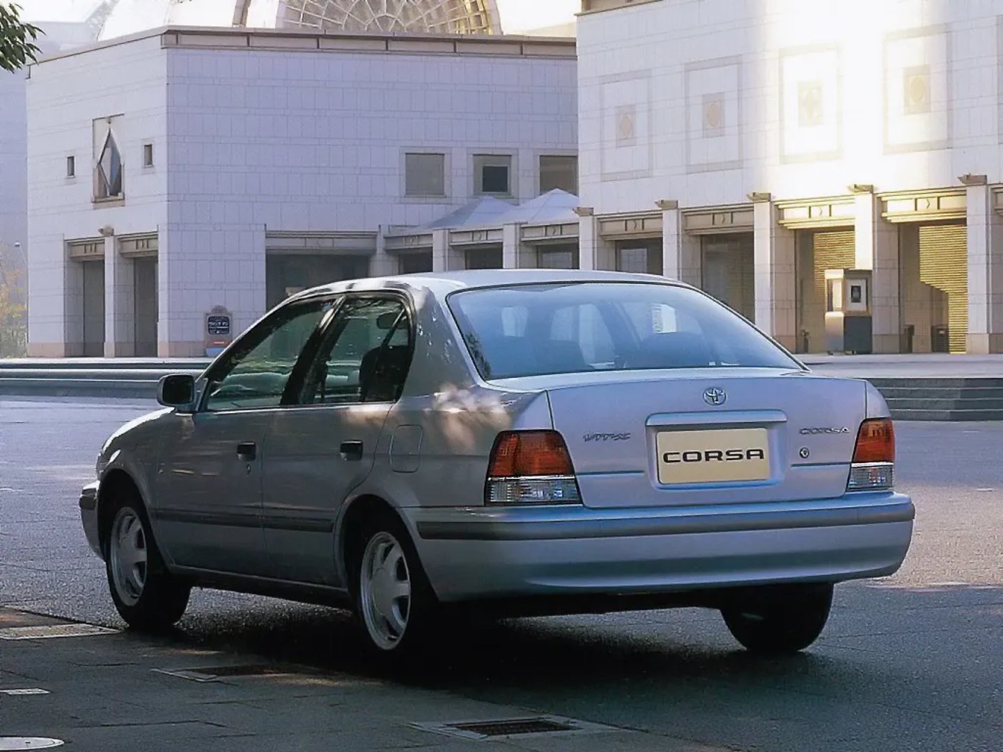 Toyota_Corsa_5_generation_restyling__Sedan__1.jpg