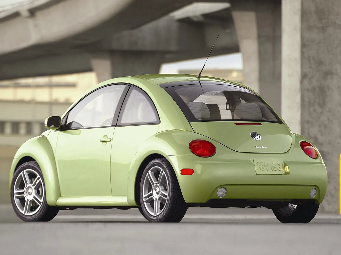 Volkswagen_Beetle_1_generation__Hatchback_3-door__1.jpg