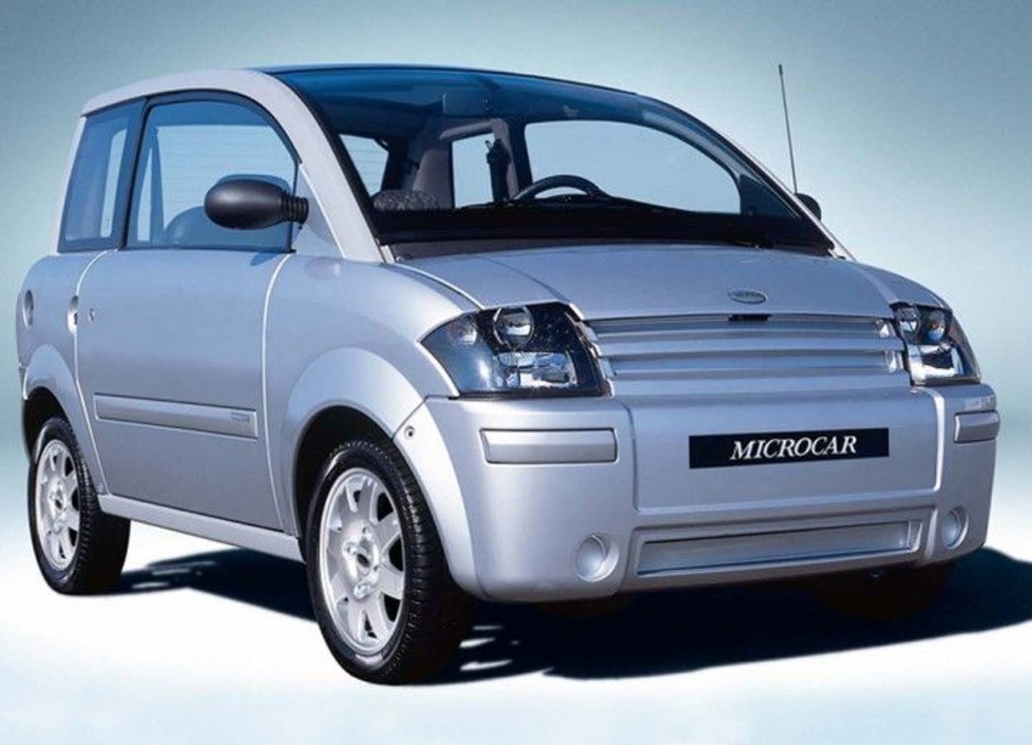 microcar_MC_1_generation__Mini_3-doors__3.jpg