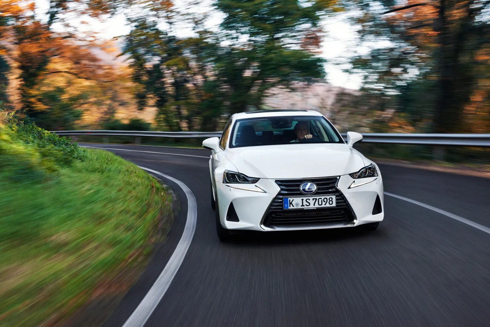Lexus_IS_3_generation_restyling__Sedan__6.jpg