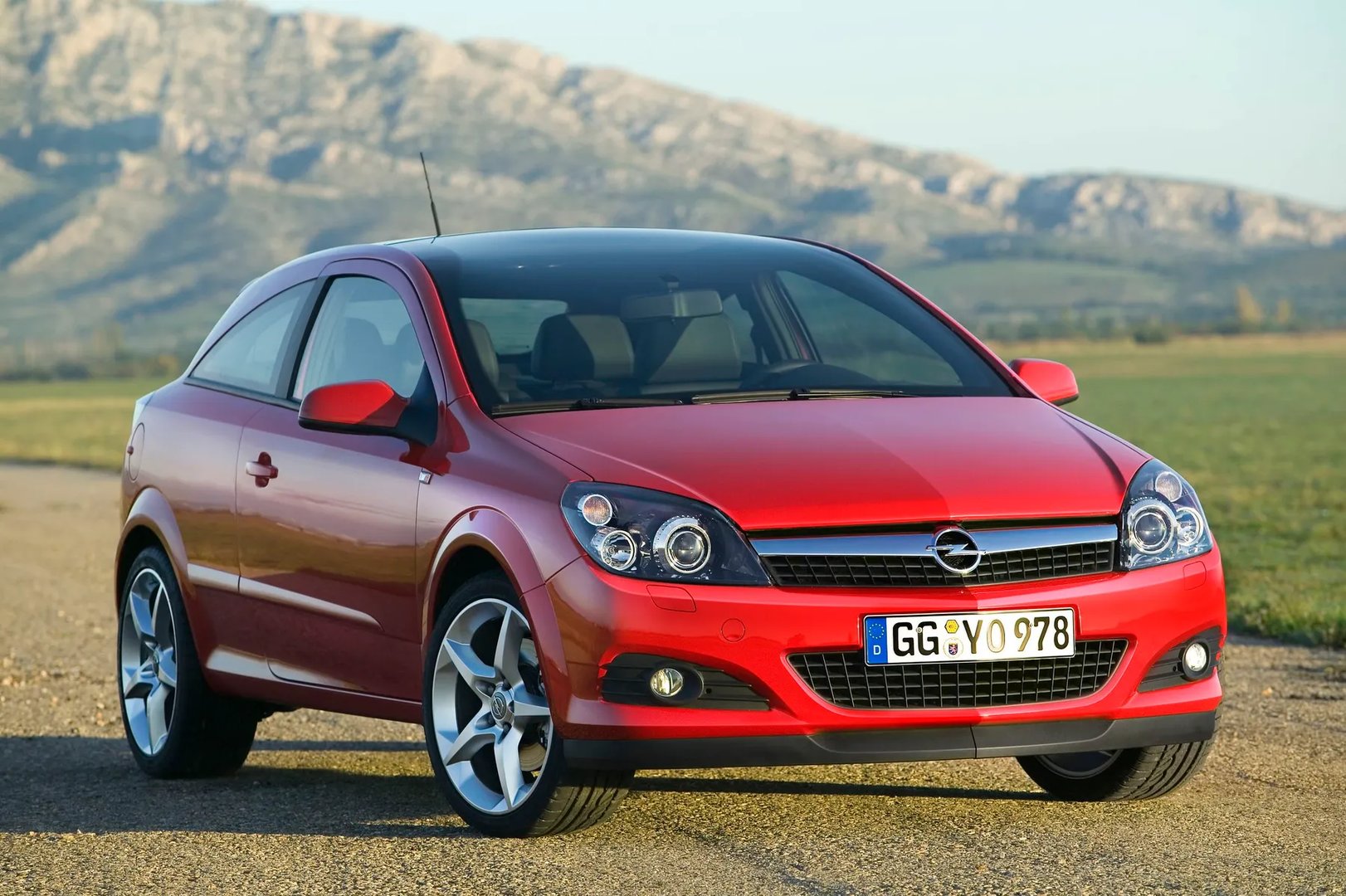 Opel_Astra_3_generation_restyling__Hatchback_3-door__1.jpg