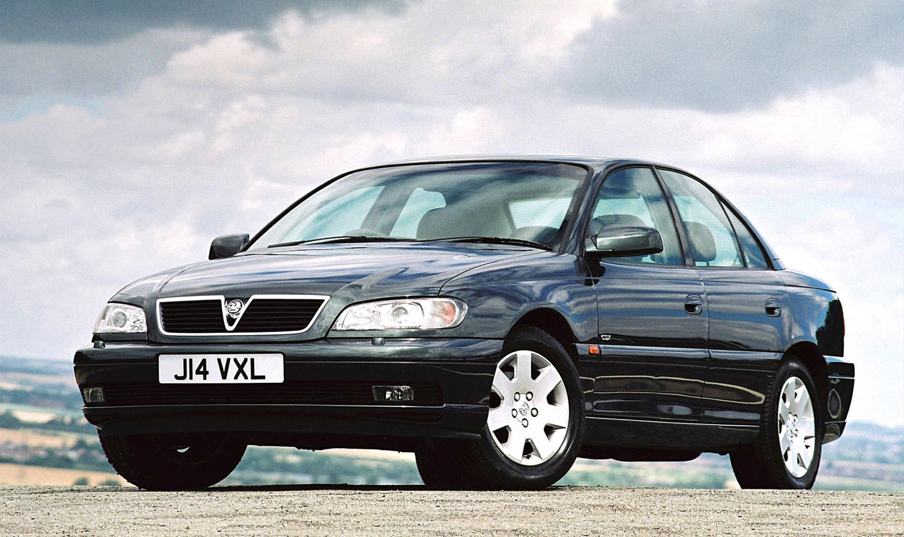vauxhall_Omega_2_generation_restyling__Sedan__8.jpg
