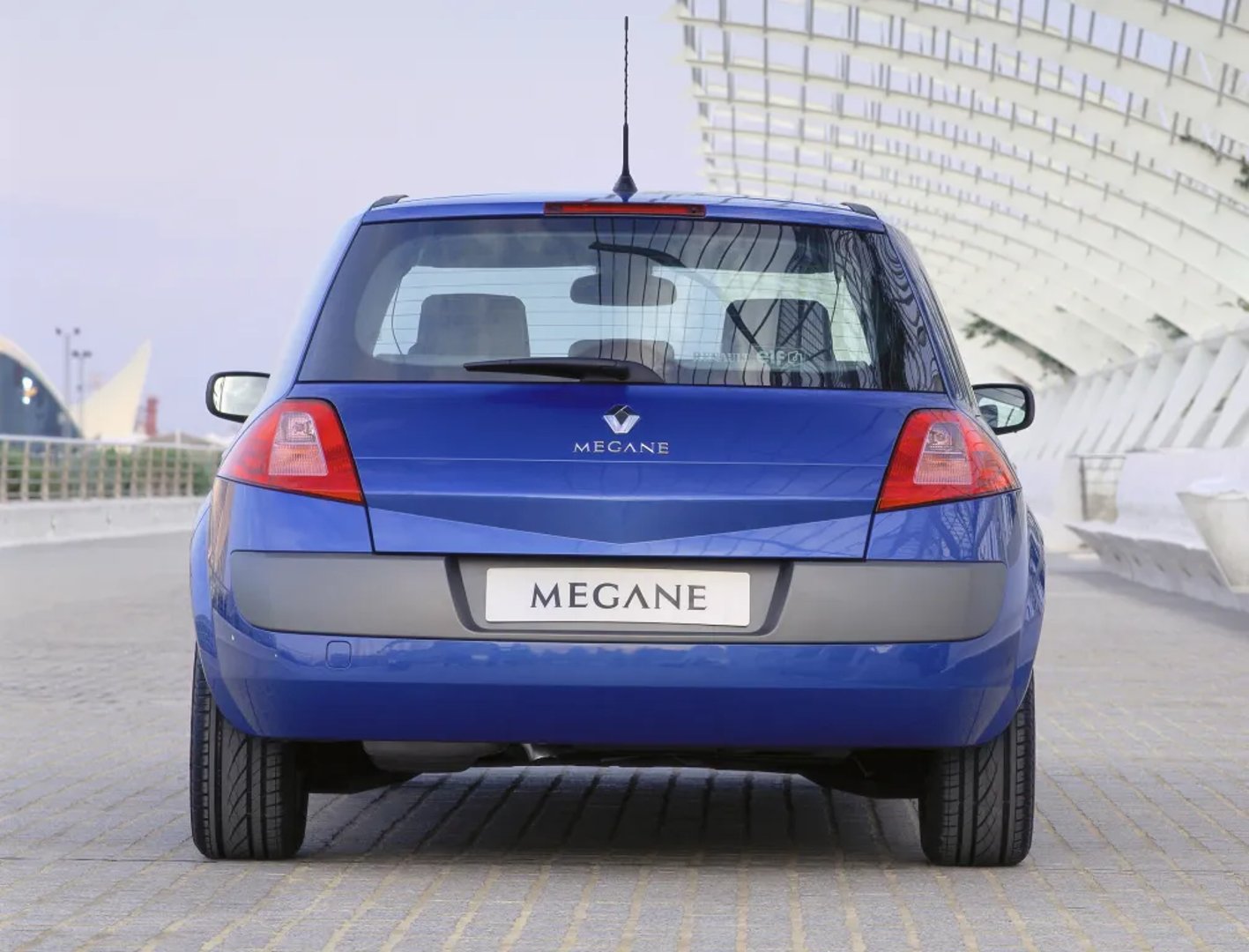 Renault_Megane_2_generation__Hatchback_5-door__13.jpg